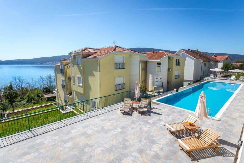 Adriadome Paradise Bijela Exteriér fotografie